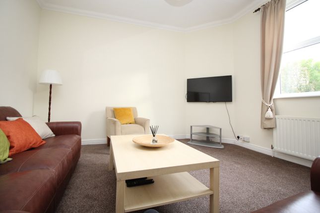 Shared accommodation to rent in Cecil Street, Armley, Leeds