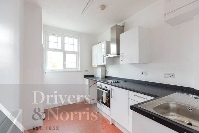 Thumbnail Flat to rent in Warlters Road, Holloway, London