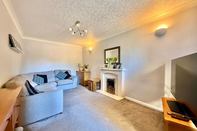 24 Vicar Lane, Ossett photo 3