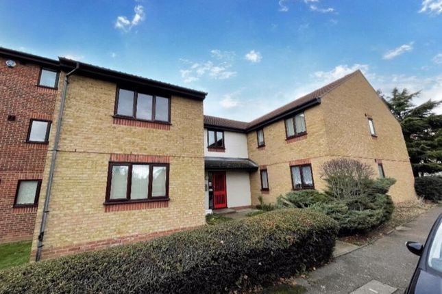 Thumbnail Flat for sale in Elmdon Road, South Ockendon