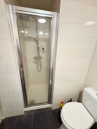 Woodside Close, Woodside Close, Rainham photo 5