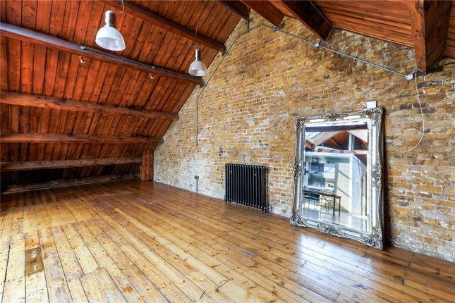 Reception/Kitchen