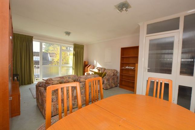 Flat for sale in St. Cuthberts Gardens, Hatch End, Pinner