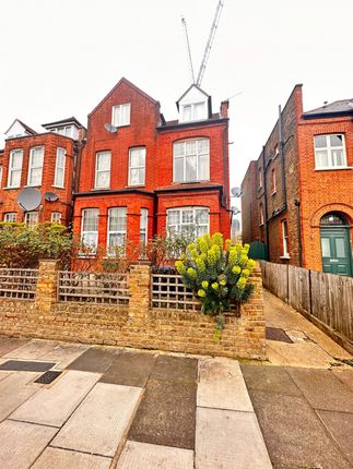 Thumbnail Flat to rent in Emanuel Avenue, London