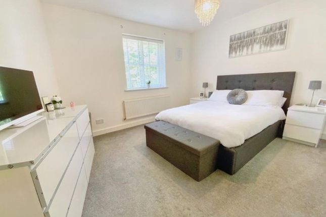 5 Sturmer Court, West Malling photo 5