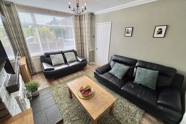 59, Springfield Drive, Thornton photo 3