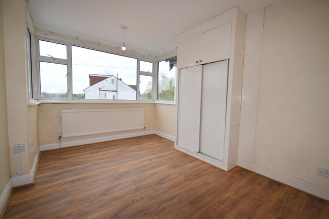 32, Dunster Way, South Harrow photo 5