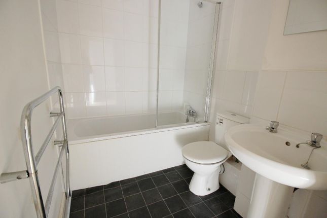 Flat for sale in Redbourne Drive, London