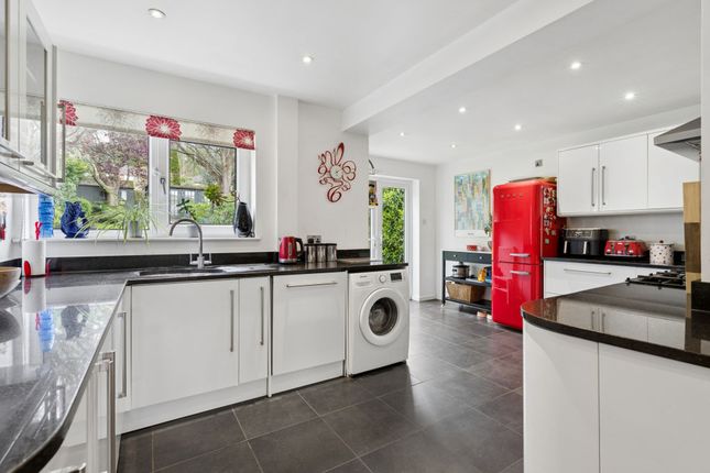 22, Goddington Road, Bourne End photo 4