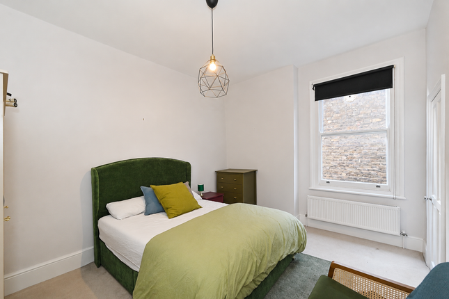 48a-48c, Mapesbury Road, LONDON photo 4