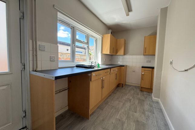 8, Guildford Street, Grimsby photo 4