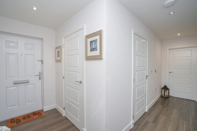 Flat for sale in 10 Bothwell Mews, Bothwell Road