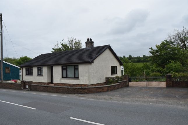 Thumbnail Detached bungalow to rent in Penrhiwllan, Llandysul