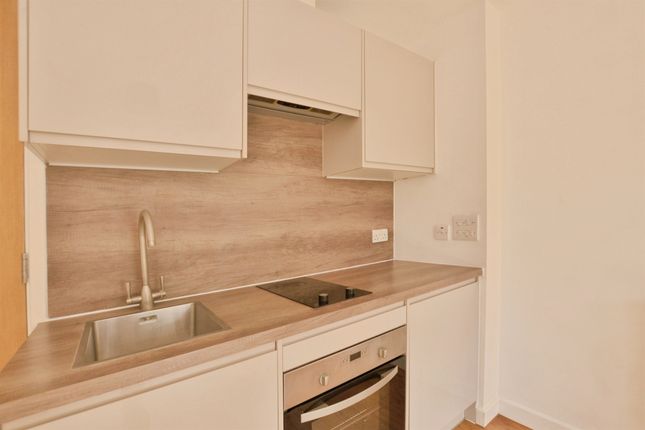 Flat 10, Elwick House, Elwick Road, Ashford photo 4