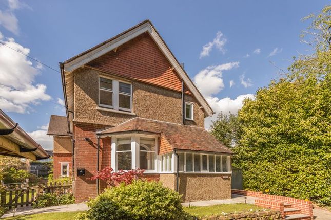 Ridings House, Myrtle Road, Crowborough photo 3