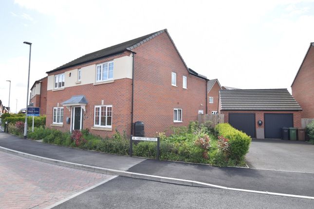 Detached house for sale in Abbotts Drive, Evesham, Worcestershire