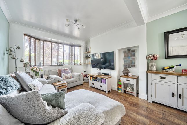 98, Berwick Crescent, Sidcup photo 2