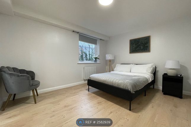 Ensuite Bedroom