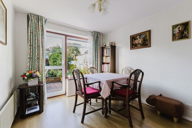 1, Widgeon Way, Watford photo 4