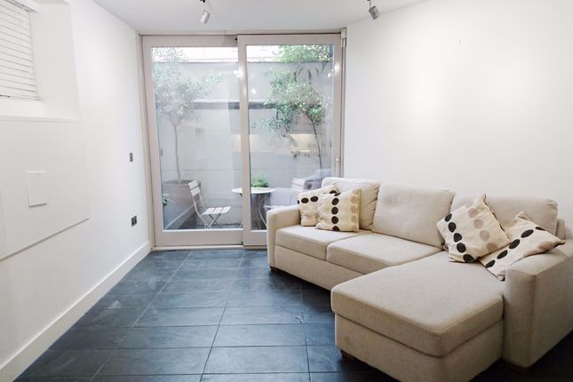 16 Vine Hill, London photo 3