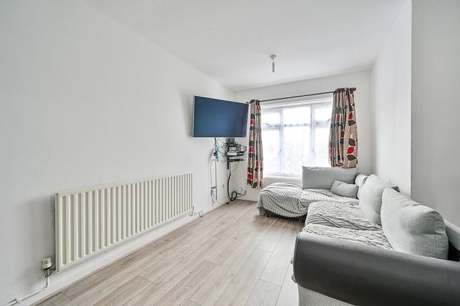 New Heston Road, TW5 0LG, Heston photo 2