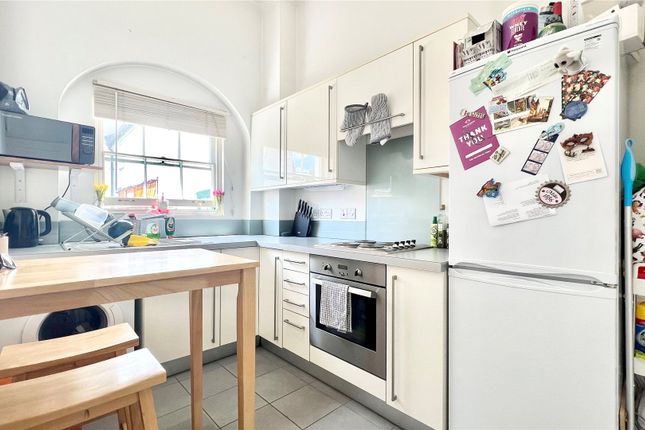 Flat 15,, All Saints Gardens, Reading photo 3