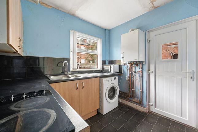 27, Hardcastle Road, Stockport photo 4
