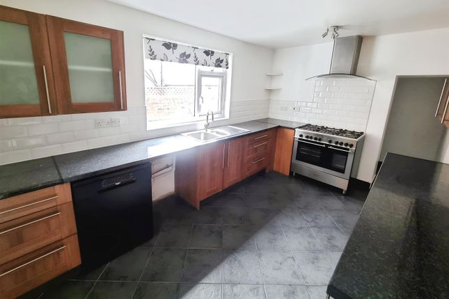 17, Watling Terrace, Willington photo 3