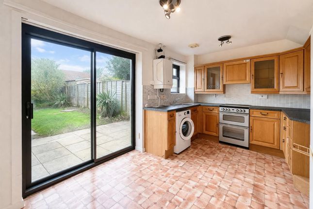 64, Porthcawl Green, Milton Keynes photo 3
