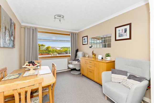 52, St James's View, Penicuik photo 4