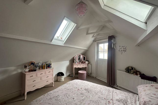 Flat B, Harbour Mansions Sea Street, Whitstable photo 4