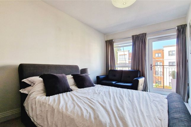 19 Queens Quarter,, London Road, Bracknell photo 3