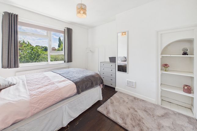 81, St Albans Hill, Hemel Hempstead photo 3