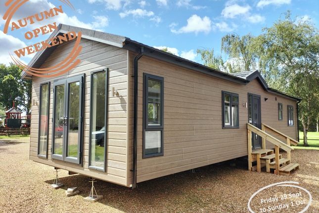 Thumbnail Lodge for sale in Great Hadham Rd, Much Hadham