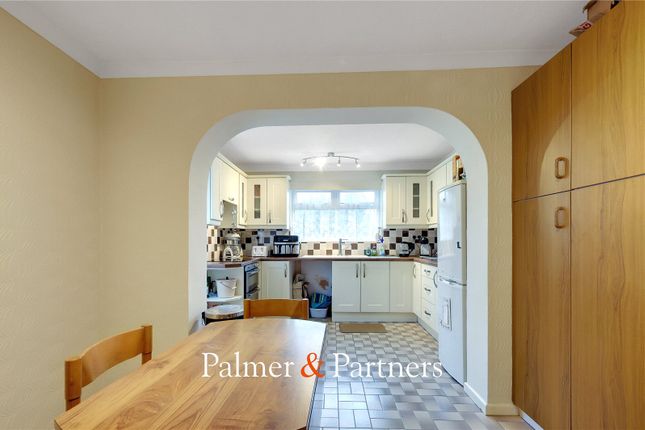 20, Pauls Crescent, Colchester photo 2
