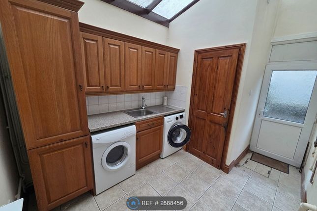 A Thomas St, Wellingborough photo 4