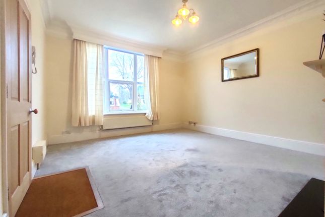Flat for sale in Top Road, Sharpthorne, East Grinstead, West Sussex
