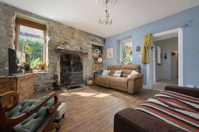 Upper Gowan Cottage Cross Brae, Falkirk photo 2