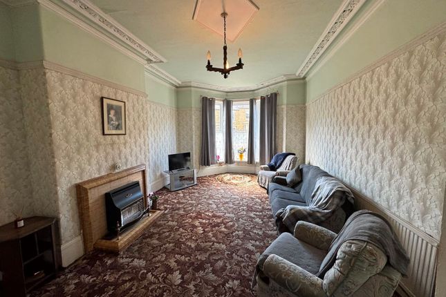 32 Newbould Lane, Sheffield photo 3