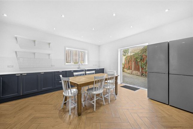 64, St. Albans Crescent, London photo 4