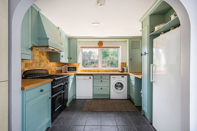 38, Plantation Way, Bordon photo 4