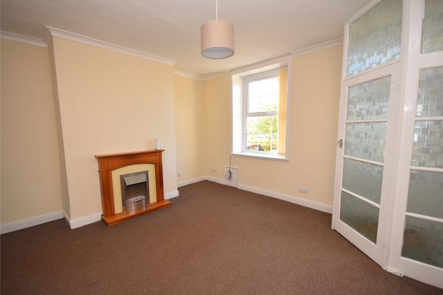 End terrace house to rent in Church Street, Read