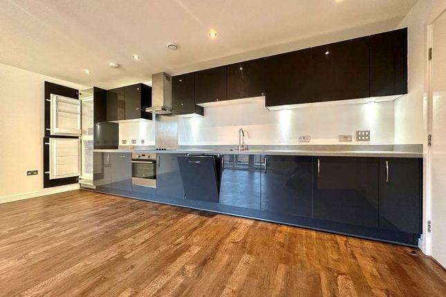 Flat 1999999999 Tamarillo, Alameda Place, London photo 2
