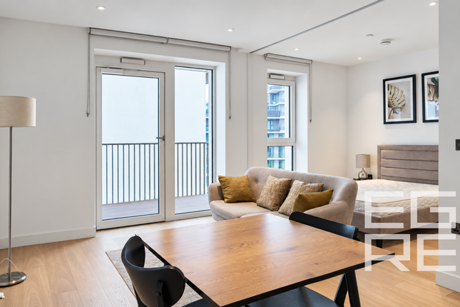Studio flat on 184, Belvedere Row Apartments, Hammersmith, £575,000