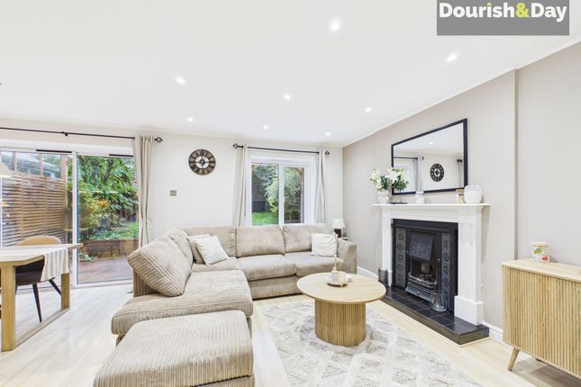 35 Edwards Drive, Stafford photo 2