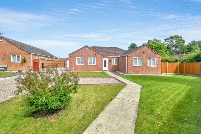 19, Waincroft Close, Skegness photo 2