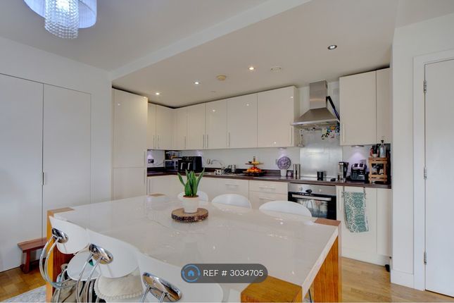Pepys Court, Love Lane, London photo 4