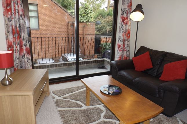 Flat 3, Leicester photo 2