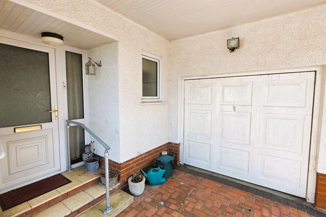 27E, Gwscwm Road, Burry Port photo 2
