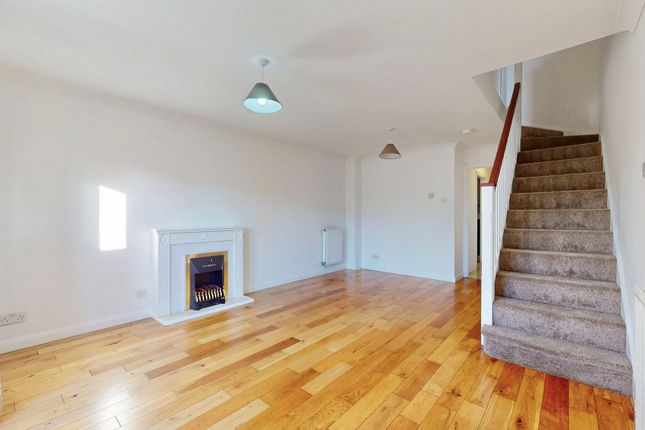 27 Tollgate Drive, Hayes photo 5